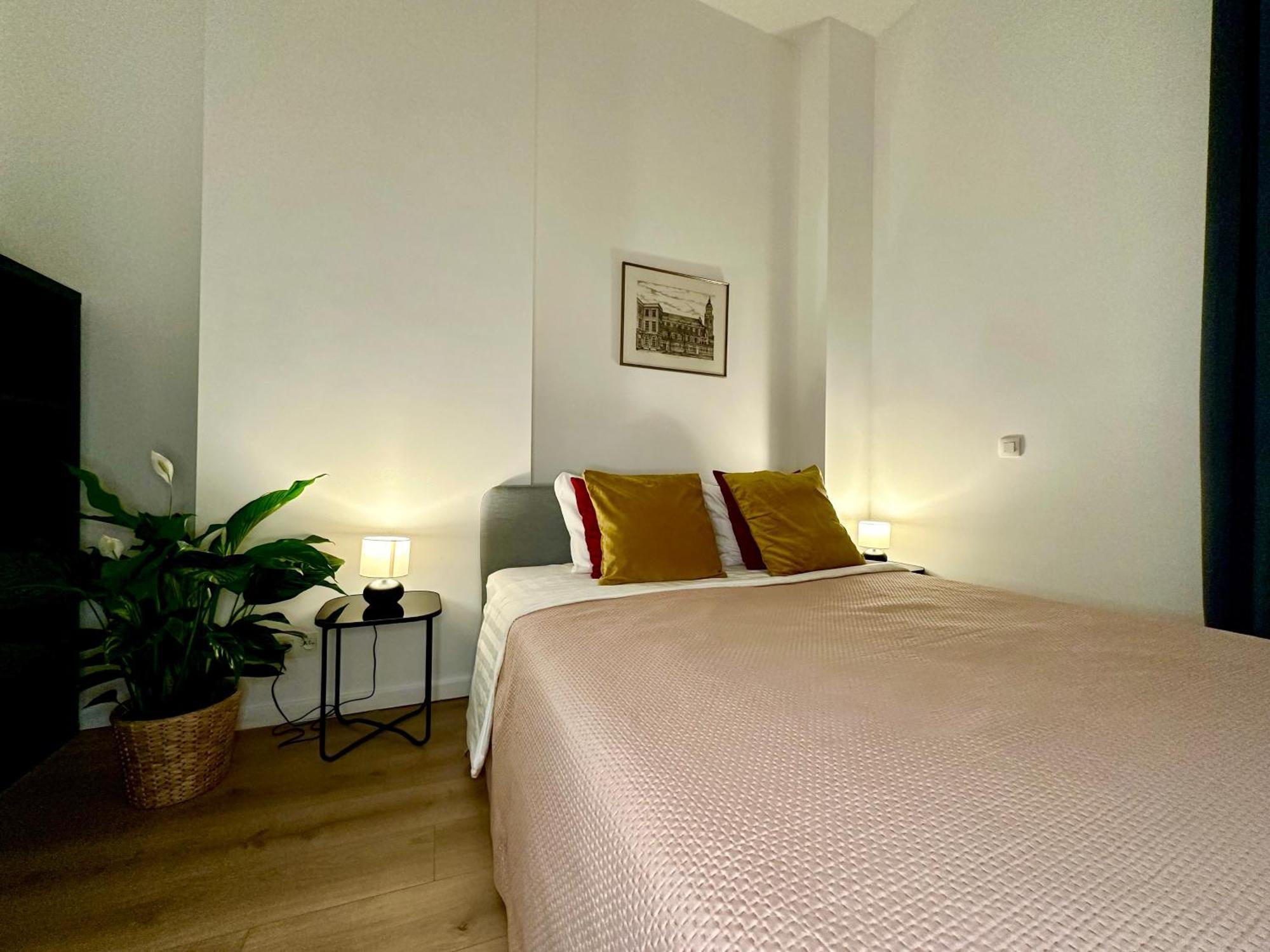 Luxury Suites Mons By Rikas Hotels Ngoại thất bức ảnh