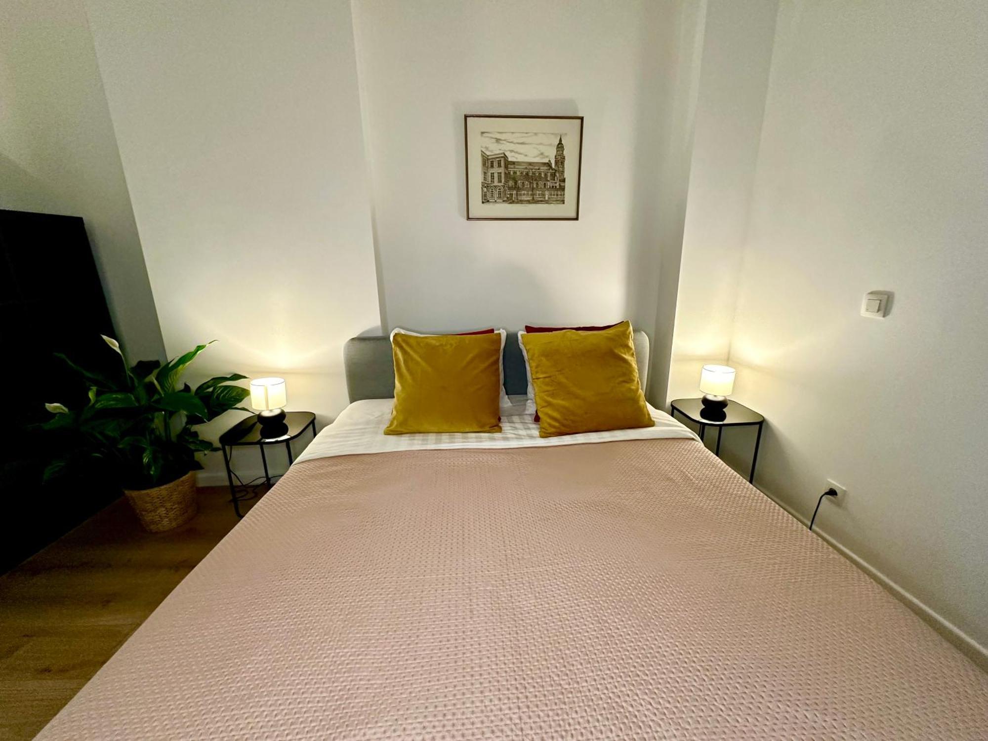 Luxury Suites Mons By Rikas Hotels Ngoại thất bức ảnh