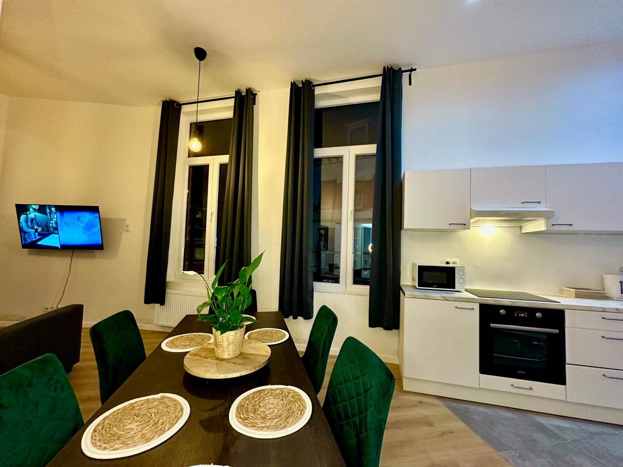 Luxury Suites Mons By Rikas Hotels Ngoại thất bức ảnh