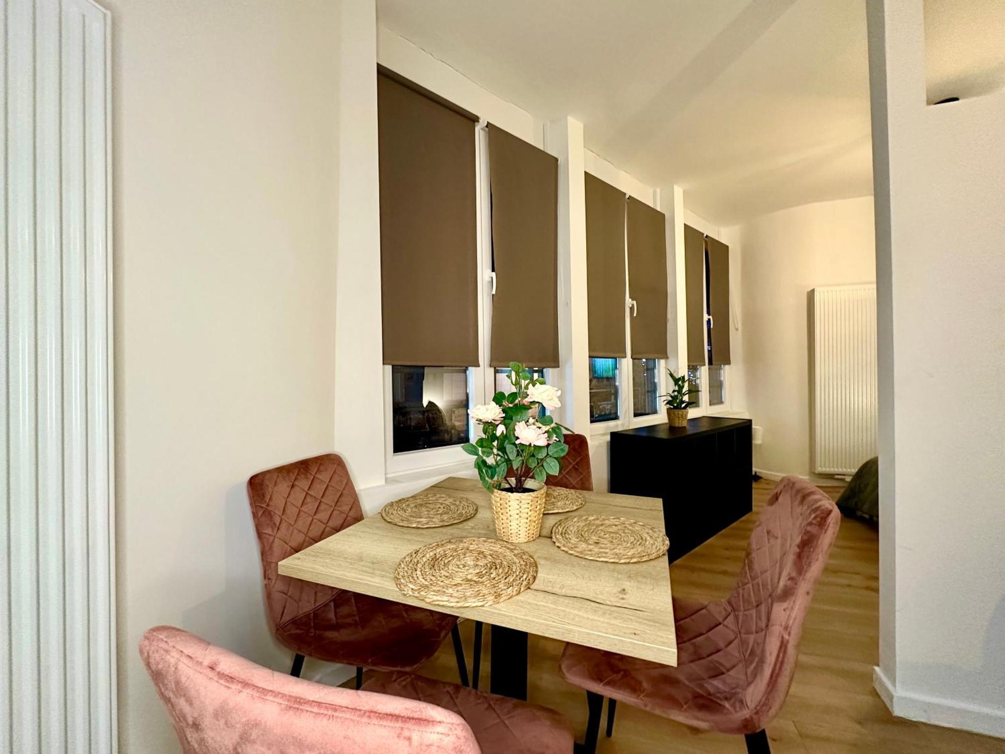 Luxury Suites Mons By Rikas Hotels Ngoại thất bức ảnh