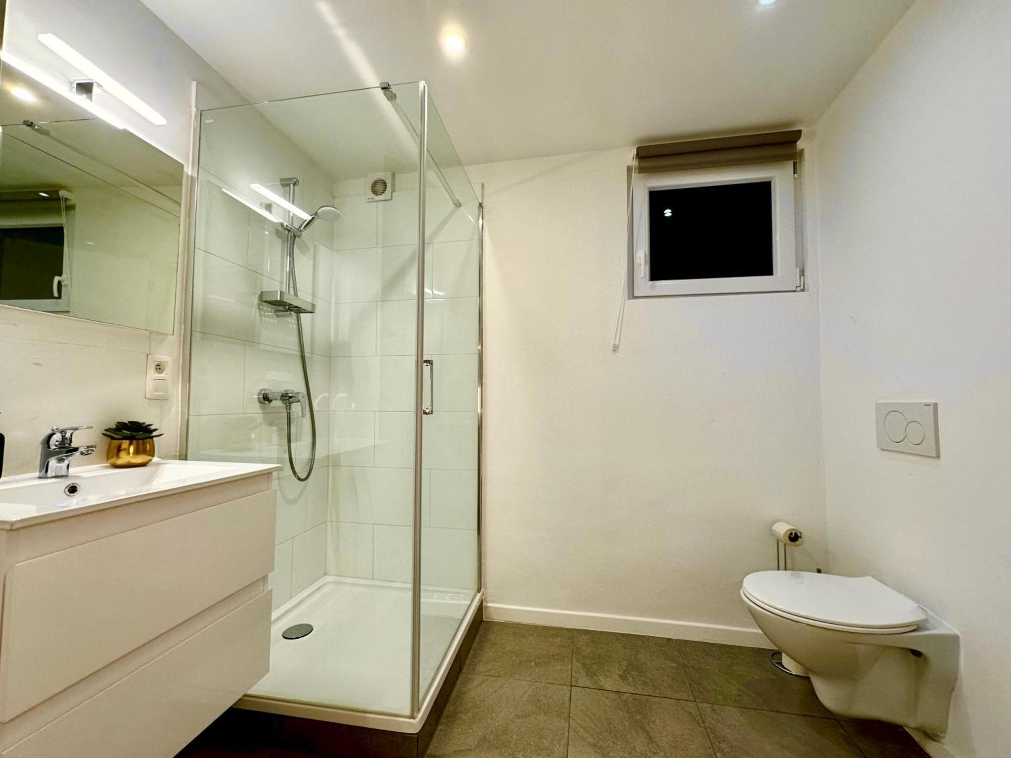 Luxury Suites Mons By Rikas Hotels Ngoại thất bức ảnh