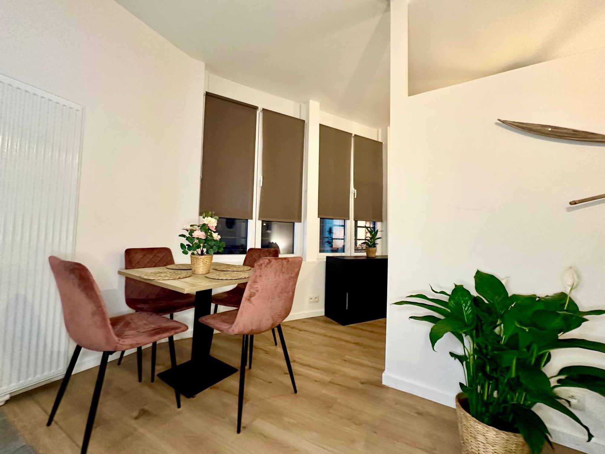 Luxury Suites Mons By Rikas Hotels Ngoại thất bức ảnh