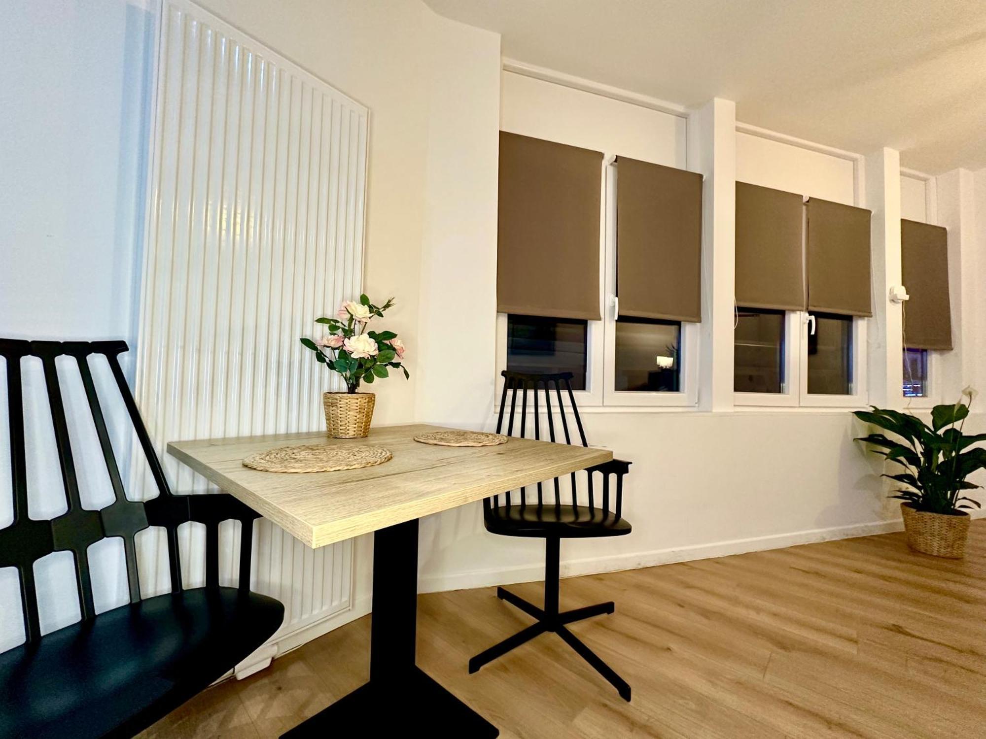 Luxury Suites Mons By Rikas Hotels Ngoại thất bức ảnh